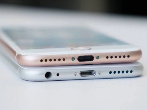 iPhone 7 audio jack removal